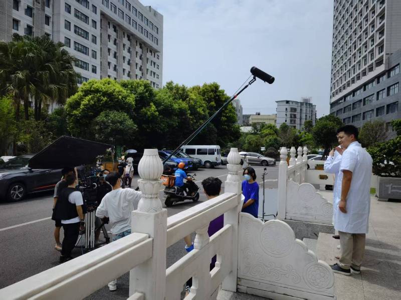 双滦区广告片拍摄公司低成本实现高规格制作的诀窍
